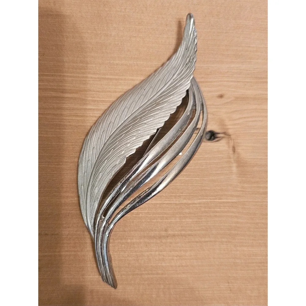 Vintage Silver Tone Large Leaf Textured Brooch Pin Fall‎ Jewelry